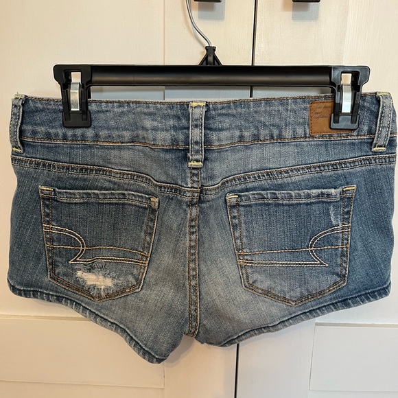Set of 2 size 4 American Eagle shorts - Picture 3 of 10